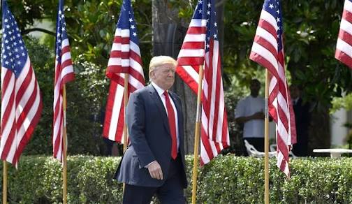 Corona virus : The loss of the American economy due to lack of adequate manpower | Corona virus ; पुरेशा मनुष्यबळाअभावी अमेरिकन अर्थव्यवस्थेचे नुकसान,एच1बी व्हिसा स्थगितीचा निर्णय Corona virus : The loss of the American economy due to lack of adequate manpower | Corona virus ; पुरेशा मनुष्यबळाअभावी अमेरिकन अर्थव्यवस्थेचे नुकसान,एच1बी व्हिसा स्थगितीचा निर्णय