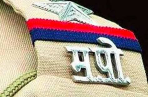 Punishment of 11 persons from senior police inspector to constable for withholding salary increment | वरिष्ठ पोलीस निरीक्षक ते कॉस्टेबल अशा ११ जणांना वेतनवाढ रोखण्याची शिक्षा