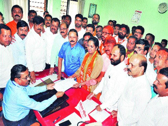 Division 13: Pursuit in byelection | प्रभाग १३: पोटनिवडणुकीत चुरस Division 13: Pursuit in byelection | प्रभाग १३: पोटनिवडणुकीत चुरस