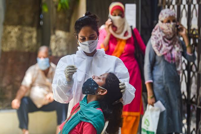 Corona virus Pune: 559 new corona patients in Pune on Saturday; Discharge to 1 thousand 23 patients | Corona virus Pune : पुणे शहरात शनिवारी ५५९ नवीन कोरोनाबाधित; १ हजार २३ रुग्णांना डिस्चार्ज Corona virus Pune: 559 new corona patients in Pune on Saturday; Discharge to 1 thousand 23 patients | Corona virus Pune : पुणे शहरात शनिवारी ५५९ नवीन कोरोनाबाधित; १ हजार २३ रुग्णांना डिस्चार्ज