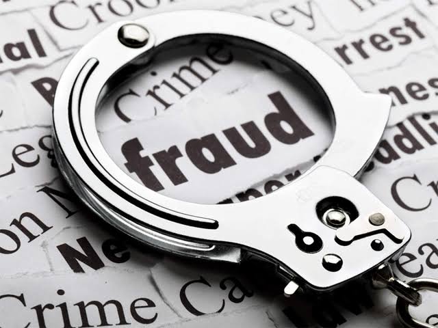 The temptation to take out interest-free loans is expensive; fraud of six and a half lakhs; in the Moshi | बिनव्याजी कर्जाचा मोह पडला महागात; साडेसहा लाखांना गंडा; मोशी येथील प्रकार The temptation to take out interest-free loans is expensive; fraud of six and a half lakhs; in the Moshi | बिनव्याजी कर्जाचा मोह पडला महागात; साडेसहा लाखांना गंडा; मोशी येथील प्रकार