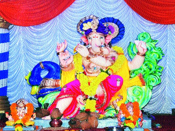 A few public circles in Nashik Road | नाशिकरोडला मोजकीच सार्वजनिक मंडळे A few public circles in Nashik Road | नाशिकरोडला मोजकीच सार्वजनिक मंडळे