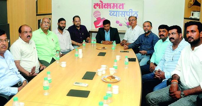 It is not marketing, This is teaching; Discussion session on Lokmat dais | हे अध्यापन, बाजारीकरण नाही; लोकमत व्यासपीठावरील चर्चासत्र