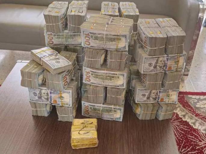 Indian arrested in Zambia while carrying Rs 19 crore and gold worth Rs 4 crore was preparing to go to Dubai | झांबियामध्ये १९ कोटी रुपये अन् ४ कोटींचे सोने घेऊन जाताना भारतीयाला पकडले; दुबईला जाण्याच्या तयारीत होता Indian arrested in Zambia while carrying Rs 19 crore and gold worth Rs 4 crore was preparing to go to Dubai | झांबियामध्ये १९ कोटी रुपये अन् ४ कोटींचे सोने घेऊन जाताना भारतीयाला पकडले; दुबईला जाण्याच्या तयारीत होता