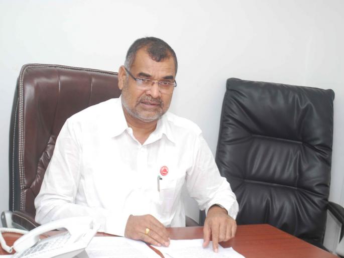 Announce help to the affected victims before the end of the session; Sathabhau Khot | बोंडअळी नुकसानग्रस्तांना अधिवेशन संपण्यापूर्वी मदत जाहीर करणार; सदाभाऊ खोत Announce help to the affected victims before the end of the session; Sathabhau Khot | बोंडअळी नुकसानग्रस्तांना अधिवेशन संपण्यापूर्वी मदत जाहीर करणार; सदाभाऊ खोत