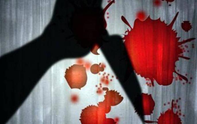 Supervisor killed by laborers; Police stopped the bus and arrested the three | मजुरांनी केली सुपरवायजरची हत्या; पोलिसांनी धावत्या बसला अडवून तिघांना केली अटक