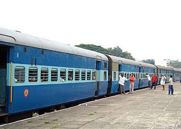 22 passenger trains will run between Itwari and Chhindwara | इतवारी-छिंदवाडा दरम्यान धावणार २२ पॅसेंजर रेल्वेगाड्या 22 passenger trains will run between Itwari and Chhindwara | इतवारी-छिंदवाडा दरम्यान धावणार २२ पॅसेंजर रेल्वेगाड्या