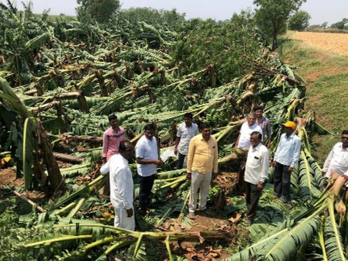 Billions of losses due to storms and hail | वादळ व गारपीटमुळे कोट्यावधीचे नुकसान