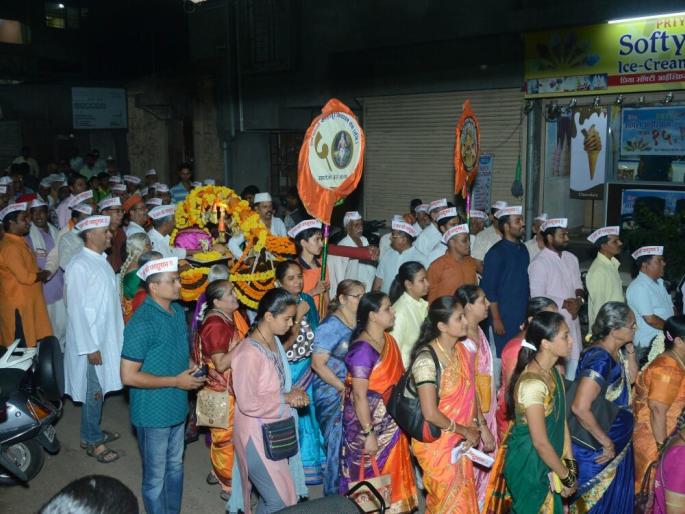 Kolhapur: Parshuram, Basaveshwar, Shivrajaya Palakhi excited | कोल्हापूर : परशुराम, बसवेश्वर, शिवराय पालखी उत्साहात Kolhapur: Parshuram, Basaveshwar, Shivrajaya Palakhi excited | कोल्हापूर : परशुराम, बसवेश्वर, शिवराय पालखी उत्साहात