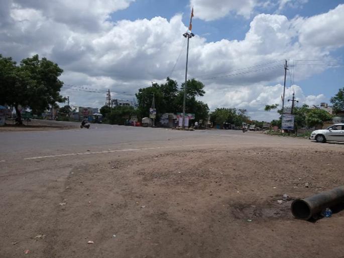 The ‘Janata Curfew’ in Dondai received a great response | दोंडाईच्यात ‘जनता कर्फ्यू’ला मिळाला उत्तम प्रतिसाद The ‘Janata Curfew’ in Dondai received a great response | दोंडाईच्यात ‘जनता कर्फ्यू’ला मिळाला उत्तम प्रतिसाद