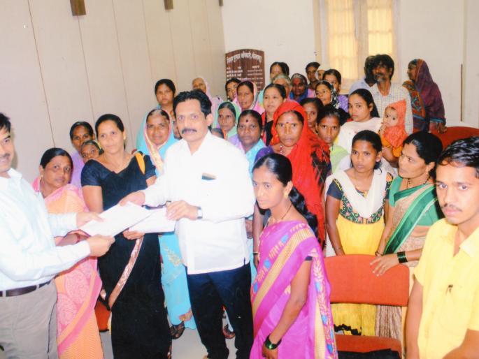 Give Sugar to Diwali, otherwise it will stop the movement | दिवाळीला साखर द्या, अन्यथा टाळे ठोक आंदोलन