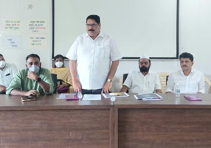 Wildlife should be taken care of immediately: MP Sanjay Mandlik: Meeting at Mantralaya next month | वन्यप्राण्यांचा बंदोबस्त तातडीने करावा : खासदार संजय मंडलिक Wildlife should be taken care of immediately: MP Sanjay Mandlik: Meeting at Mantralaya next month | वन्यप्राण्यांचा बंदोबस्त तातडीने करावा : खासदार संजय मंडलिक