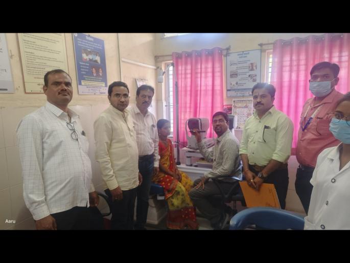 Eye surgery of 19 patients on the first day, special cataract surgery campaign started in the district | पहिल्याच दिवशी १९ रुग्णांच्या नेत्रशस्त्रक्रिया, जिल्ह्यात विशेष मोतीबिंदू शस्त्रक्रिया मोहिमेस प्रारंभ Eye surgery of 19 patients on the first day, special cataract surgery campaign started in the district | पहिल्याच दिवशी १९ रुग्णांच्या नेत्रशस्त्रक्रिया, जिल्ह्यात विशेष मोतीबिंदू शस्त्रक्रिया मोहिमेस प्रारंभ