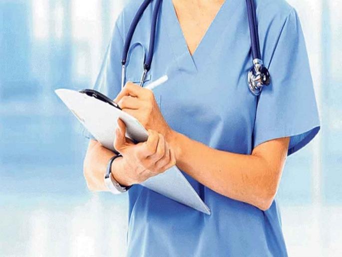 Nurse had a affair with patient died during sex in car hospital fired nurse | नर्सचं रूग्णासोबत अफेअर, कारमध्ये संभोगादरम्यान रूग्णाचा मृत्यू आणि मग... Nurse had a affair with patient died during sex in car hospital fired nurse | नर्सचं रूग्णासोबत अफेअर, कारमध्ये संभोगादरम्यान रूग्णाचा मृत्यू आणि मग...