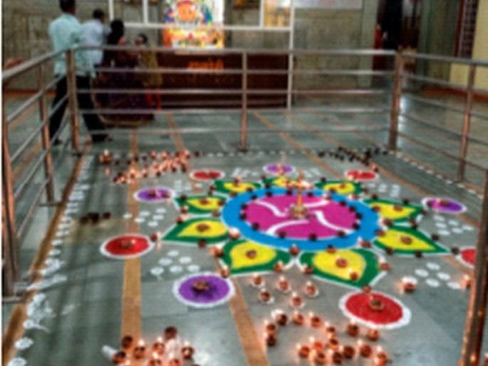 The temple of Ekvira Devi lit up by Dipotsava | दीपोत्सवाने उजळले एकविरा देवीचे मंदिर The temple of Ekvira Devi lit up by Dipotsava | दीपोत्सवाने उजळले एकविरा देवीचे मंदिर