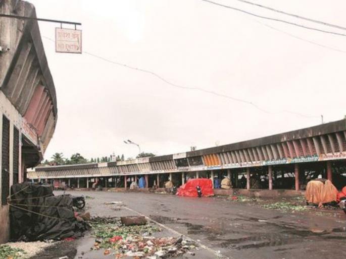 Submit a complaint to the directors of 'Caribou' | ‘कृउबा’च्या संचालकांवर गुन्हा दाखल करा