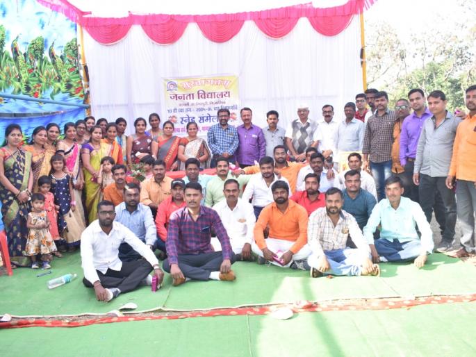    An alumni association | माजी विद्यार्थ्यांचा स्नेहमेळावा