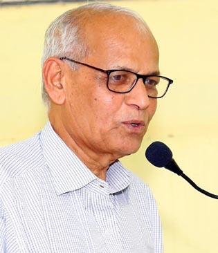 Need for Riverside project time for agriculture, industrial development | शेती, औद्योगिक विकासासाठी नदीजोड प्रकल्प काळाची गरज Need for Riverside project time for agriculture, industrial development | शेती, औद्योगिक विकासासाठी नदीजोड प्रकल्प काळाची गरज