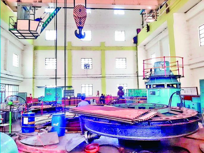Bhatghar power generation station closed for last eight months; So far a loss of 11crores | गेल्या आठ महिन्यांपासून भाटघर वीजनिर्मिती केंद्र बंद; आतापर्यंत ११ कोटींचे नुकसान  Bhatghar power generation station closed for last eight months; So far a loss of 11crores | गेल्या आठ महिन्यांपासून भाटघर वीजनिर्मिती केंद्र बंद; आतापर्यंत ११ कोटींचे नुकसान