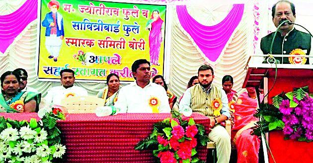 Imagine Savitribai's thoughts | सावित्रीबार्इंचे विचार आत्मसात करा Imagine Savitribai's thoughts | सावित्रीबार्इंचे विचार आत्मसात करा