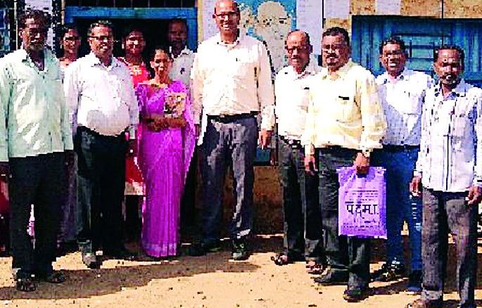 The officials realized that 'Gram Swaraj campaign information' | अधिकाऱ्यांनी जाणली ‘ग्रामस्वराज अभियाना’ंची माहिती