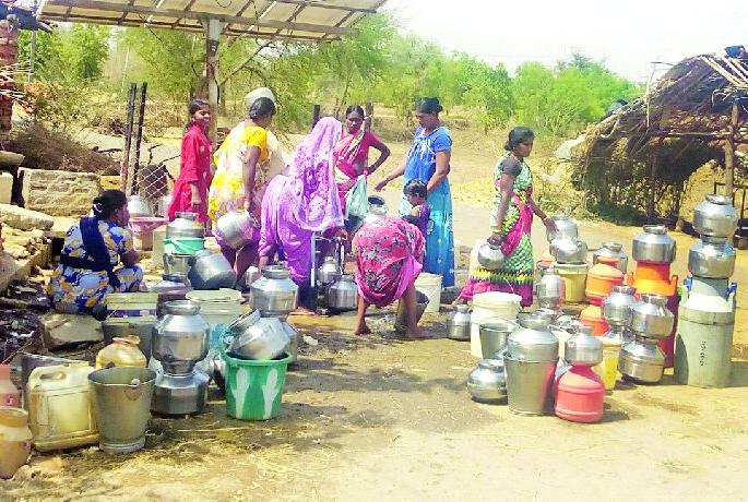 Heavy water shortage in Lakhandur taluka | लाखांदूर तालुक्यात भीषण पाणीटंचाई Heavy water shortage in Lakhandur taluka | लाखांदूर तालुक्यात भीषण पाणीटंचाई