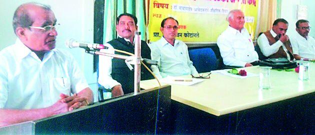 Babasaheb Ambedkar has narrowed the Indians | बाबासाहेब आंबेडकरांना भारतीयांनी संकुचित केले Babasaheb Ambedkar has narrowed the Indians | बाबासाहेब आंबेडकरांना भारतीयांनी संकुचित केले