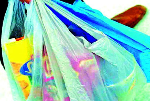 On plastic packing paper | प्लास्टिकबंदी कागदावरच On plastic packing paper | प्लास्टिकबंदी कागदावरच