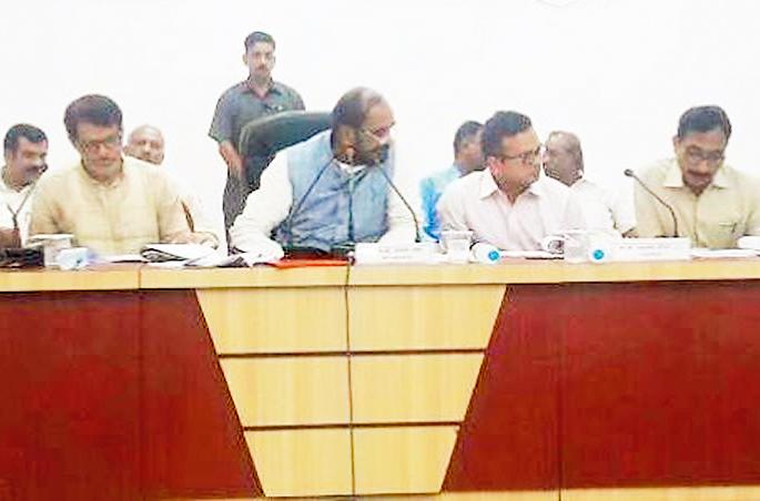 Activate closed water supply scheme | बंद असलेल्या पाणीपुरवठा योजना कार्यान्वित करा Activate closed water supply scheme | बंद असलेल्या पाणीपुरवठा योजना कार्यान्वित करा