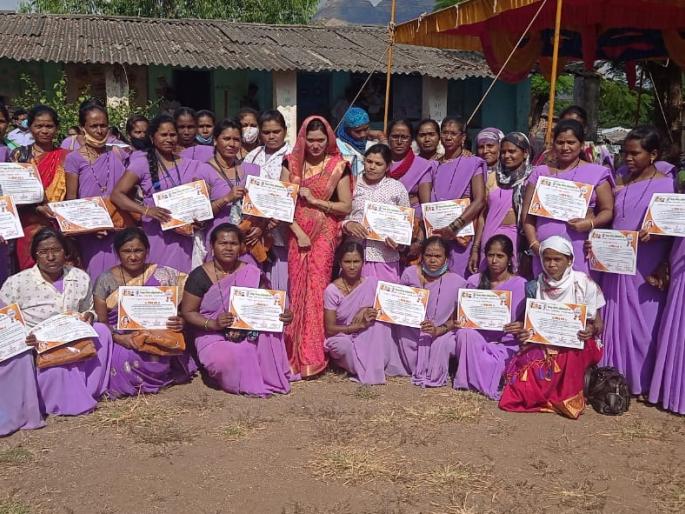 Honoring those who served in the Battle of Corona | कोरोना लढाईत काम करणाऱ्यांचा सन्मान Honoring those who served in the Battle of Corona | कोरोना लढाईत काम करणाऱ्यांचा सन्मान
