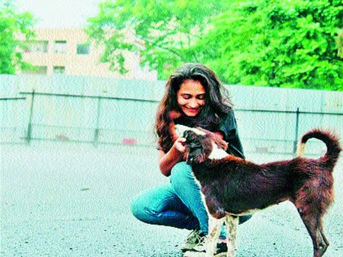 Nashik's witness Dubey: A contact made by a post on Facebook, by the former, | नाशिकची साक्षी दुबे : फेसबुकवरील एका पोस्टमुळे केला संपर्क श्वानाच्या भूतदयेने मनेका गांधी पोहोचल्या तिच्यापर्यंत Nashik's witness Dubey: A contact made by a post on Facebook, by the former, | नाशिकची साक्षी दुबे : फेसबुकवरील एका पोस्टमुळे केला संपर्क श्वानाच्या भूतदयेने मनेका गांधी पोहोचल्या तिच्यापर्यंत