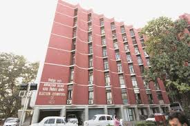 Political parties are forced to appoint a voting agent before the election | निवडणुकीपूर्वी मतदान प्रतिनिधी नेमण्याची राजकीय पक्षांना सक्ती