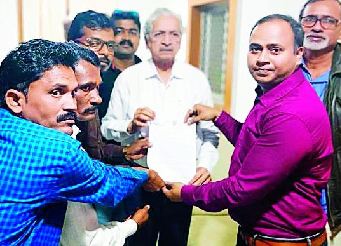 Give Medical College in Gadchiroli | गडचिरोलीत मेडिकल कॉलेज द्या Give Medical College in Gadchiroli | गडचिरोलीत मेडिकल कॉलेज द्या