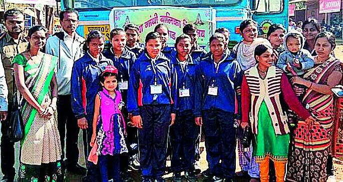 Bhamragad Kabaddi Player At the National Level | भामरागडच्या कबड्डीपटू राष्ट्रीयस्तरावर Bhamragad Kabaddi Player At the National Level | भामरागडच्या कबड्डीपटू राष्ट्रीयस्तरावर