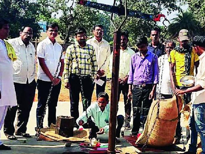 Launch of paddy procurement | कोरचीतून धान खरेदीचा शुभारंभ Launch of paddy procurement | कोरचीतून धान खरेदीचा शुभारंभ