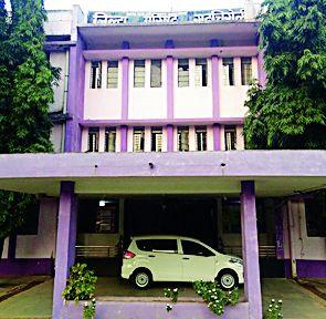 Dangers of education department officials pursue Lokmat | लोकमतच्या पाठपुराव्याने शिक्षण विभागातील अधिकाऱ्यांना दणका Dangers of education department officials pursue Lokmat | लोकमतच्या पाठपुराव्याने शिक्षण विभागातील अधिकाऱ्यांना दणका