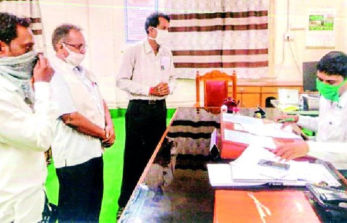 Implement CMP system to get salary on time | वेतन वेळेवर मिळण्यासाठी सीएमपी प्रणाली लागू करा Implement CMP system to get salary on time | वेतन वेळेवर मिळण्यासाठी सीएमपी प्रणाली लागू करा