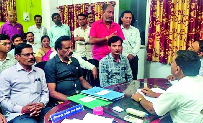Get three days' wage for the contract | संपकाळातील तीन दिवसाचे वेतन मिळणार Get three days' wage for the contract | संपकाळातील तीन दिवसाचे वेतन मिळणार