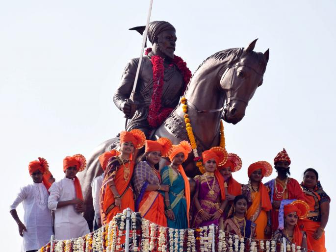 Chhatrapati Shivaji's jaihoshacha district Dumdumam | छत्रपती शिवरायांच्या जयघोषाने जिल्हा दुमदुमला  Chhatrapati Shivaji's jaihoshacha district Dumdumam | छत्रपती शिवरायांच्या जयघोषाने जिल्हा दुमदुमला
