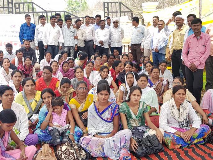 Employees' agitation continues | कर्मचाऱ्यांचे आंदोलन सुरूच Employees' agitation continues | कर्मचाऱ्यांचे आंदोलन सुरूच