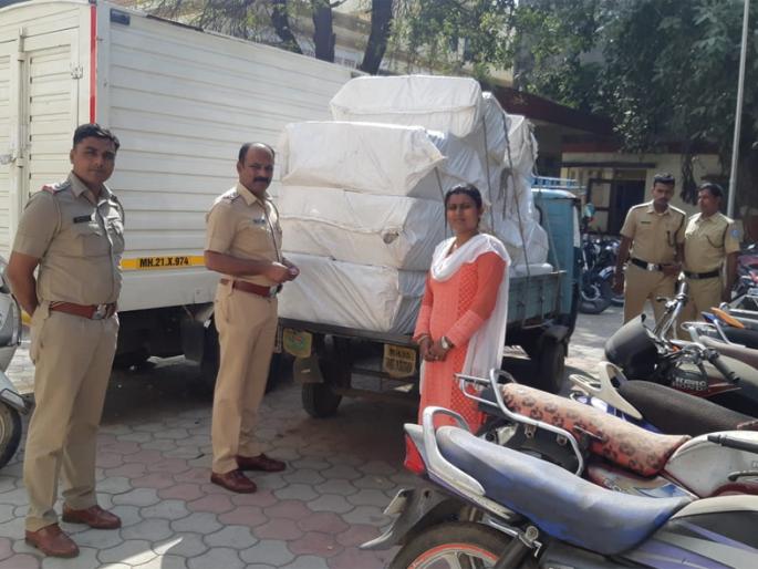 The 'Gutkha' is all but two lakhs | ‘तो’ गुटखा सव्वा दोन लाखांचा The 'Gutkha' is all but two lakhs | ‘तो’ गुटखा सव्वा दोन लाखांचा