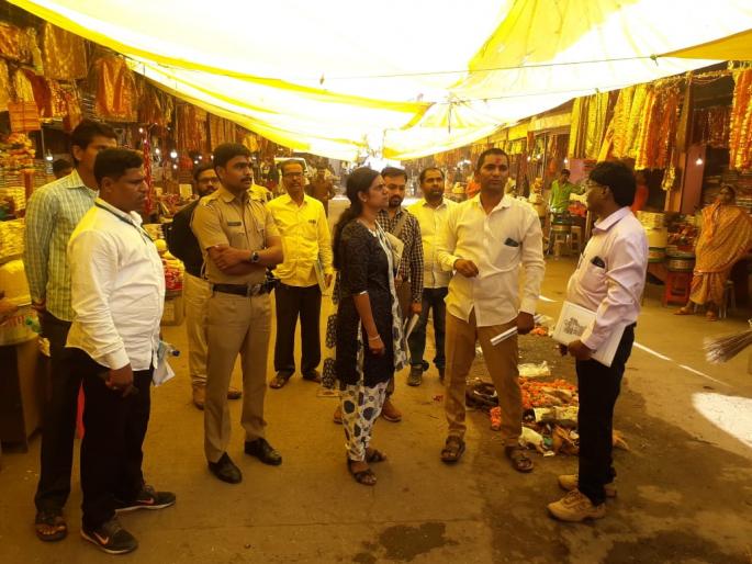 Inspection of pending development works on Saptashringad | सप्तशृंगगडावरील प्रलंबित विकासकामांची पाहणी  Inspection of pending development works on Saptashringad | सप्तशृंगगडावरील प्रलंबित विकासकामांची पाहणी