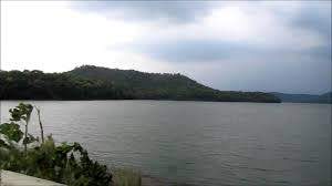 Massive water leakage to Keljar canal causes loss of millions of rupees to farmers | केळझर कालव्यास प्रचंड पाणी गळती शेतकर्यांचे लाखो रु पयांचे नुकसान