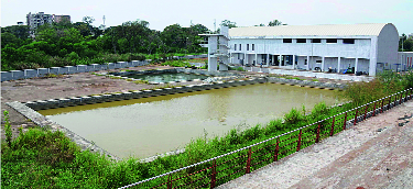 Project 'Rakhad'; Lack of efficiency in the corporation of Kolhapur Municipal Corporation | प्रकल्पांची ‘रखड’गाडी; कोल्हापूर महापालिकेत कार्यक्षमतेचा अभाव