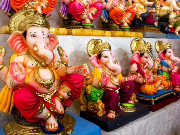 Eager for Bappa's arrival | बाप्पाच्या आगमनाची आतुर