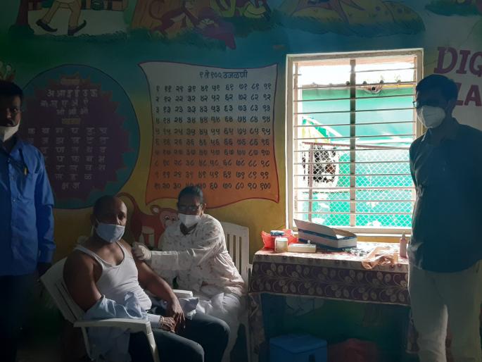 Covid vaccination at Manori | मानोरी येथे कोविड लसीकरण Covid vaccination at Manori | मानोरी येथे कोविड लसीकरण