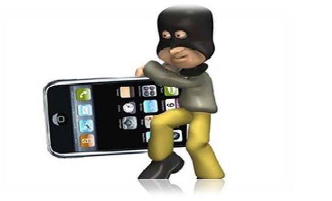 Incidents of mobile theft at four places in the district | जिल्ह्यात चार ठिकाणी मोबाईल चोरीच्या घटना Incidents of mobile theft at four places in the district | जिल्ह्यात चार ठिकाणी मोबाईल चोरीच्या घटना