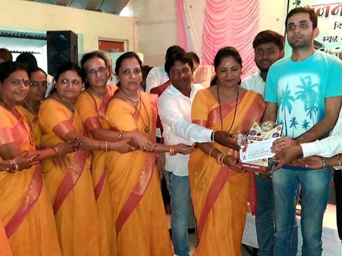 30 circles participate in hymn competition at Prakash | प्रकाशा येथील भजन स्पर्धेत 30 मंडळांचा सहभाग 30 circles participate in hymn competition at Prakash | प्रकाशा येथील भजन स्पर्धेत 30 मंडळांचा सहभाग