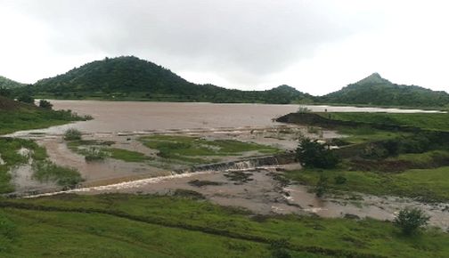 Six project overflows | नंदुरबार जिल्ह्यात सहा प्रकल्प ओव्हरफ्लो Six project overflows | नंदुरबार जिल्ह्यात सहा प्रकल्प ओव्हरफ्लो