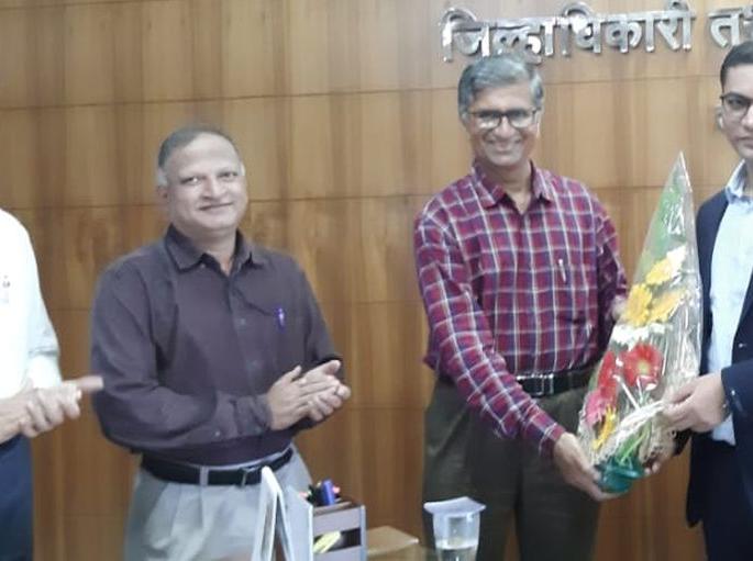 Collector: Visit to various departments | जिल्हाधिका:यांची विविध विभागांना भेट Collector: Visit to various departments | जिल्हाधिका:यांची विविध विभागांना भेट